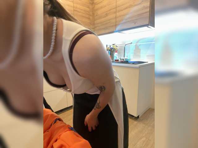 Evagogogo live cam on BongaCams