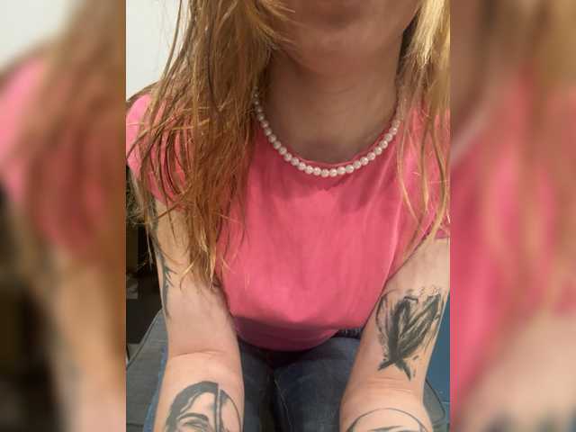 Evagogogo live cam on BongaCams