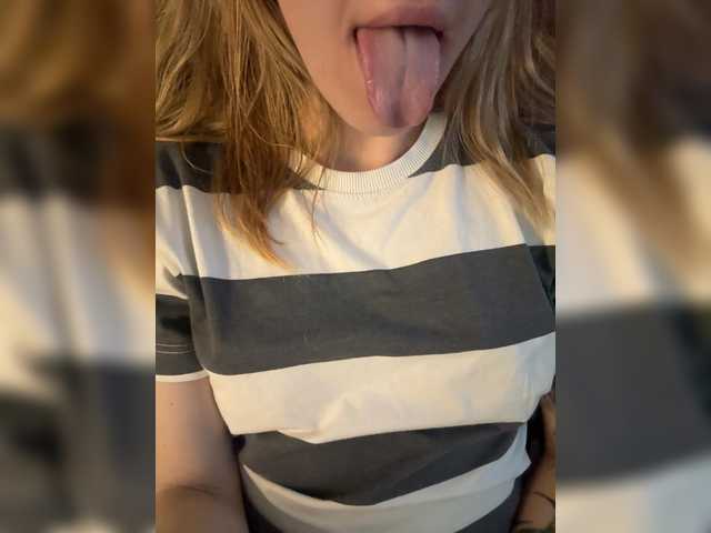 Evagogogo live cam on BongaCams