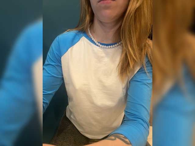 Evagogogo live cam on BongaCams