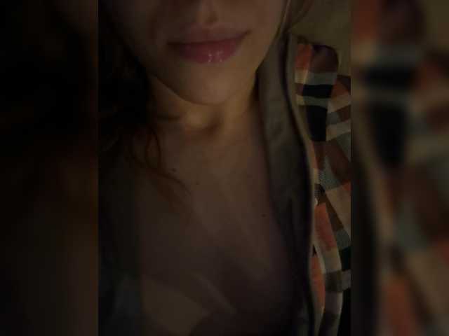 Evagogogo live cam on BongaCams