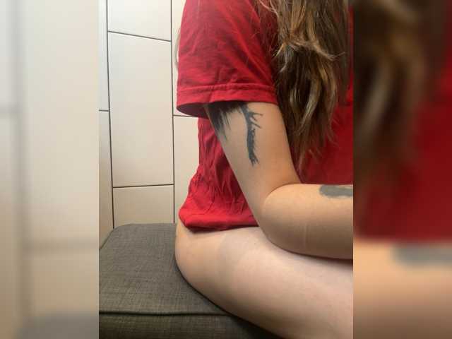 Evagogogo live cam on BongaCams