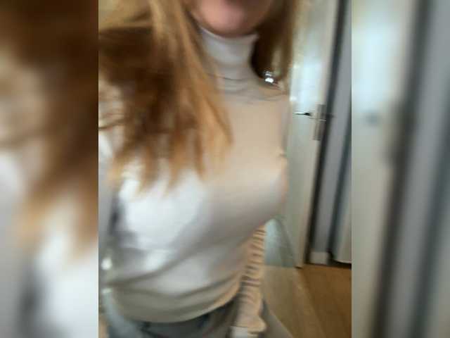 Evagogogo live cam on BongaCams