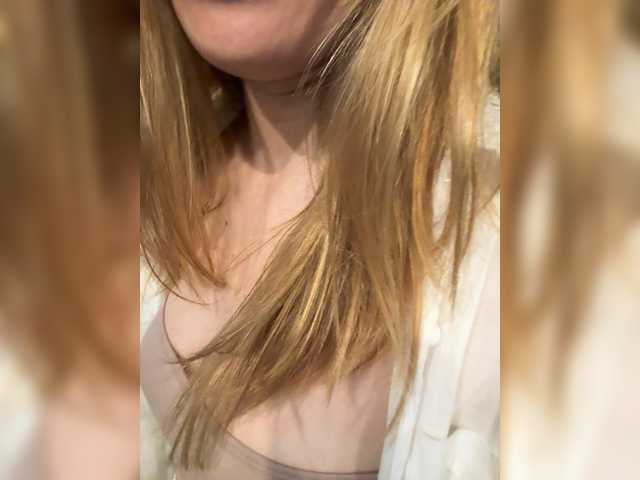 Evagogogo live cam on BongaCams