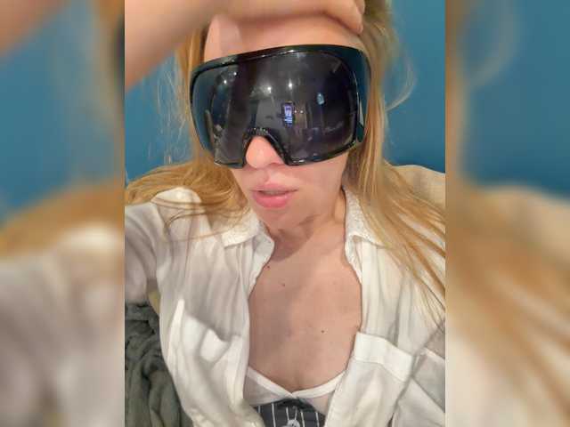 Evagogogo live cam on BongaCams