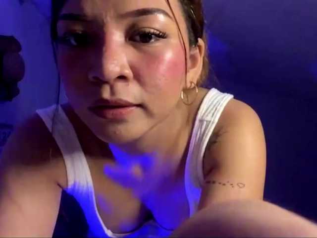 SundaySalmon live cam on BongaCams