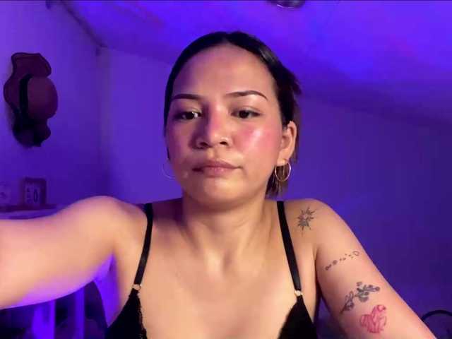 SundaySalmon live cam on BongaCams