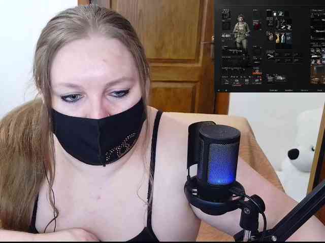 MiraKiss1 MiraKiss1