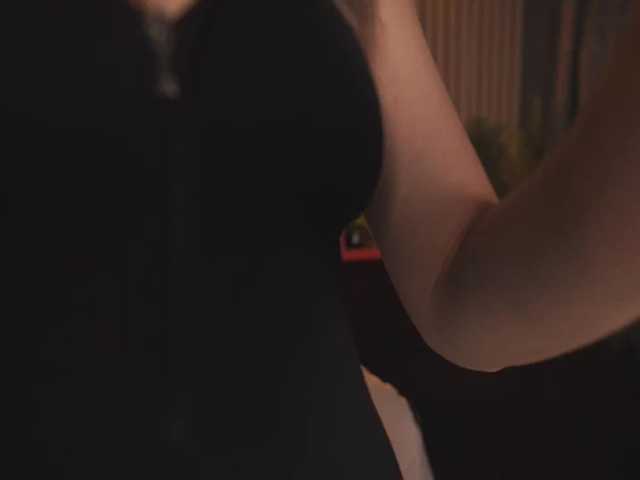 MiaCarterss live cam preview