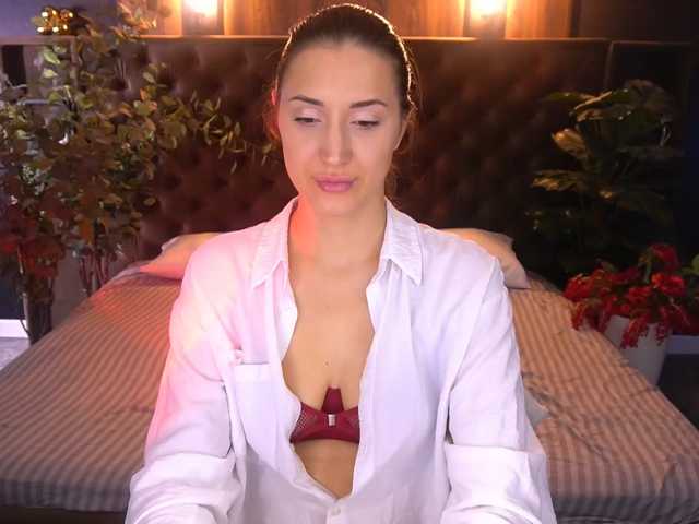 MiaCarterss live cam on BongaCams