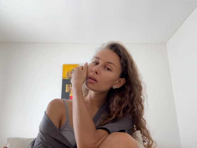 PolinaMayner live cam on BongaCams