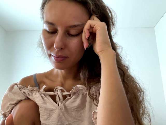 PolinaMayner live cam on BongaCams