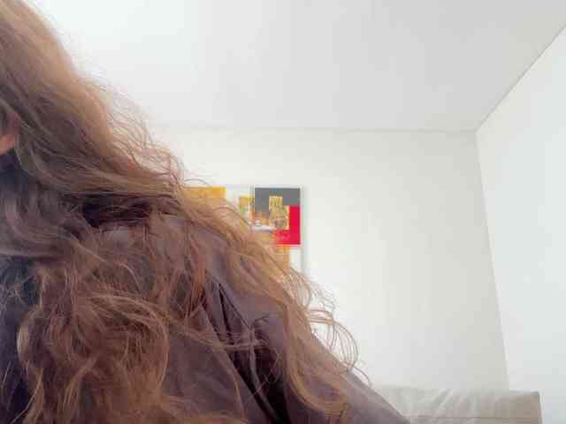Model: PolinaMayner