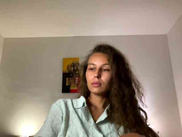 PolinaMayner webcam