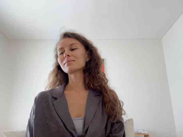 Model: PolinaMayner