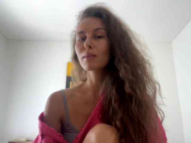 Model: PolinaMayner