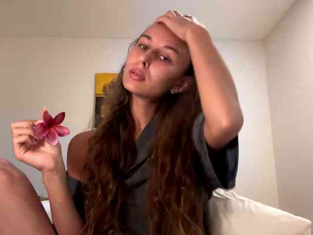 Model: PolinaMayner