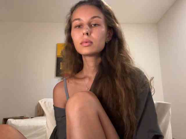 Model: PolinaMayner
