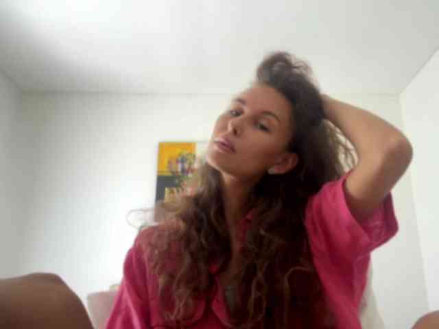 Model: PolinaMayner