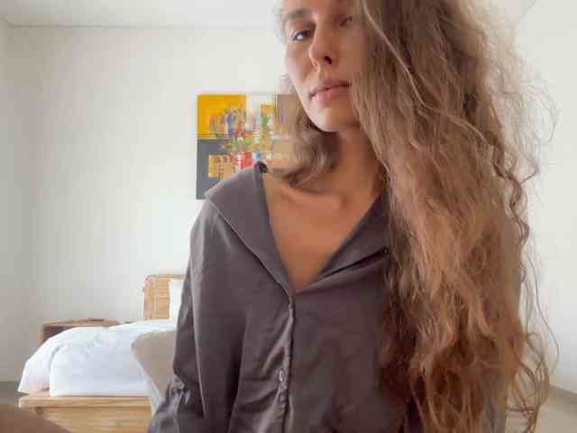 Model: PolinaMayner