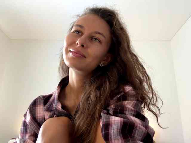 Model: PolinaMayner