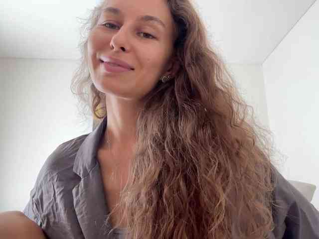 PolinaMayner webcam