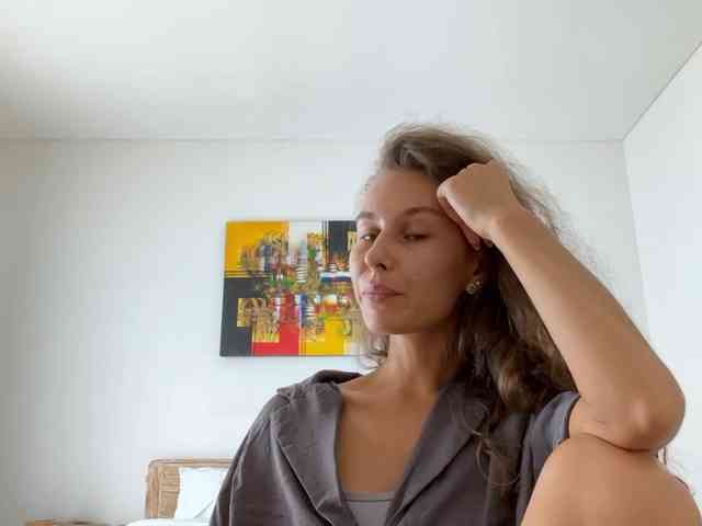 Model: PolinaMayner