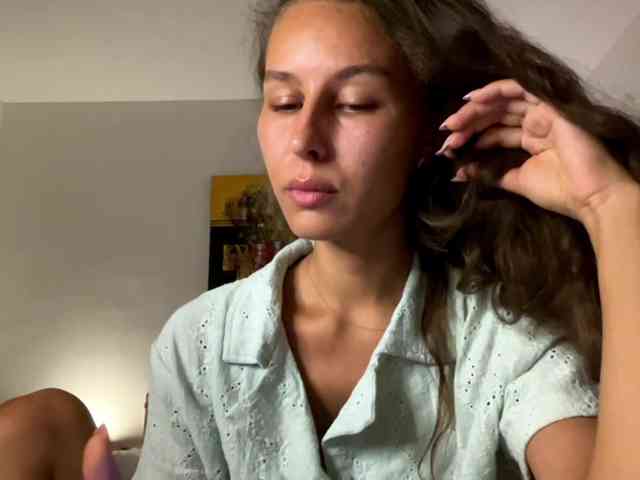 Model: PolinaMayner
