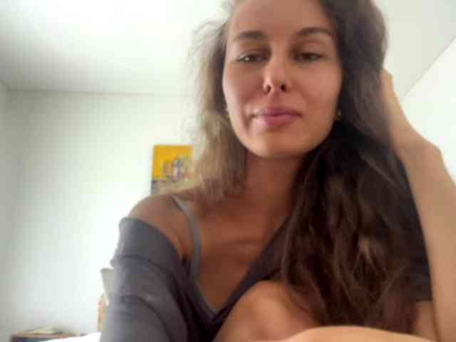 Model: PolinaMayner