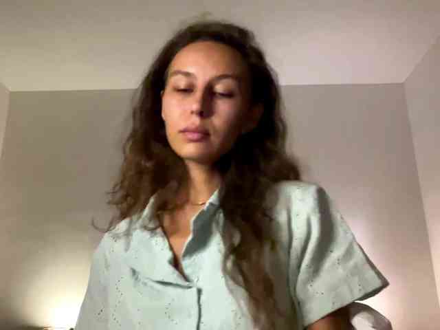 Model: PolinaMayner