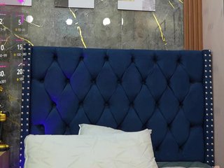 SilverCougar83 Porn Show