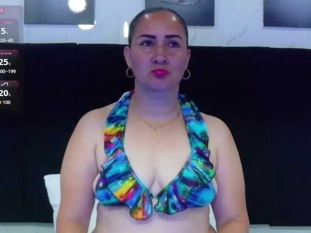 SilverCougar83 live cam on BongaCams