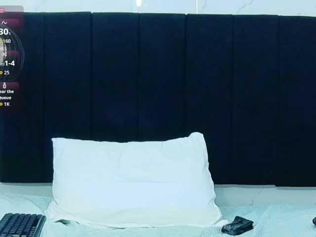 SilverCougar83 live cam on BongaCams