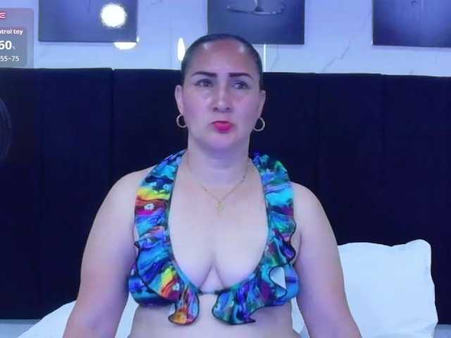 SilverCougar83 live cam on BongaCams