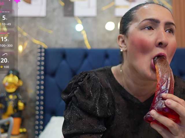 SilverCougar83 live cam