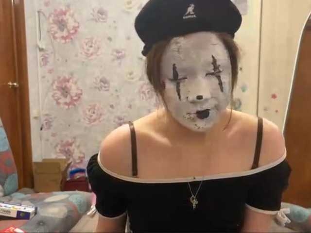 AdelineBordley live cam on BongaCams