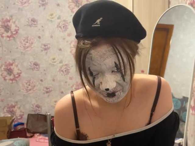 AdelineBordley live cam on BongaCams