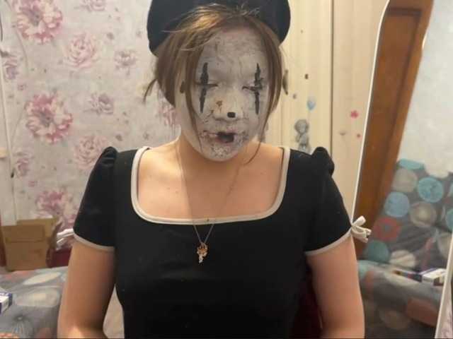 AdelineBordley live cam on BongaCams