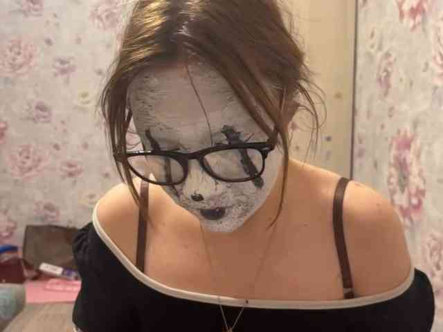 AdelineBordley's webcam live show
