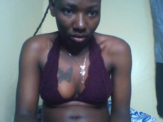 Sweetmiyaa live cam on BongaCams