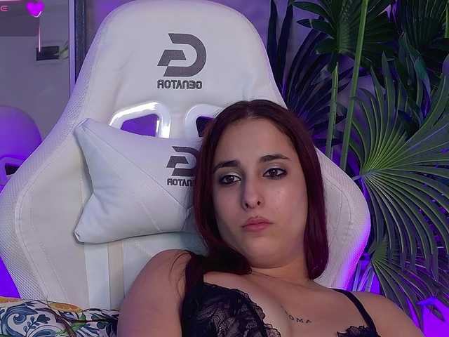 AlinaFoxx