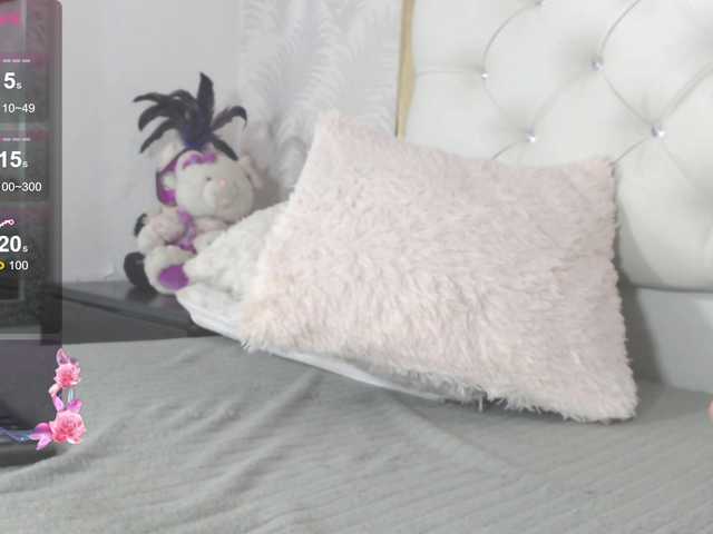 zoeamaranta live cam on BongaCams
