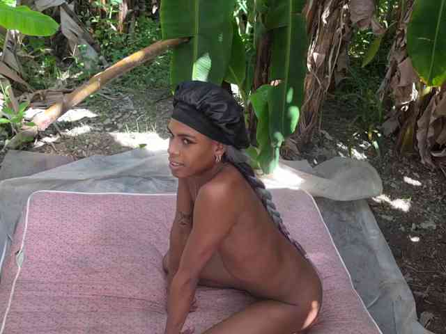 BiOutdoorSex webcam