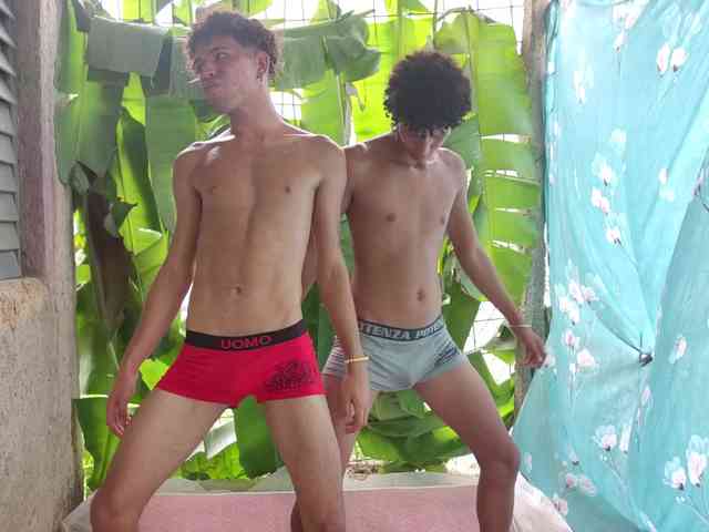 BiOutdoorSex webcam