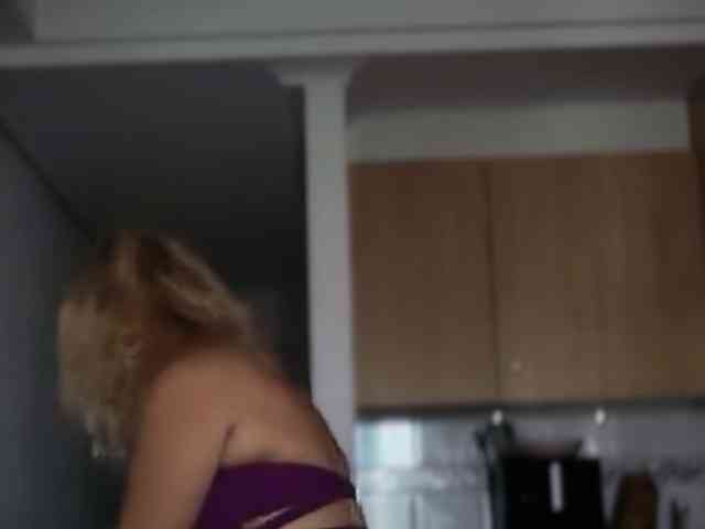 ChloeFox webcam
