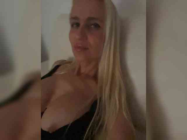 BlondVelvet