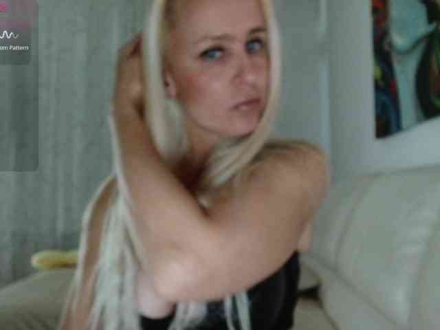 BlondVelvet