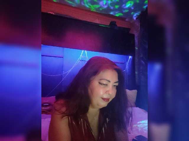 Aiaa live cam on BongaCams
