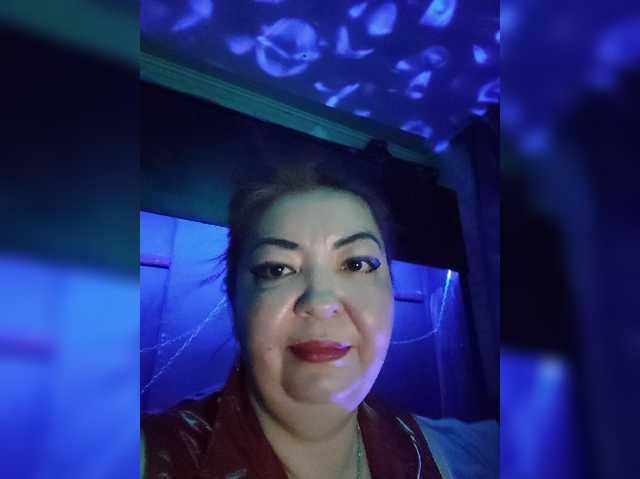 Aiaa live cam on BongaCams