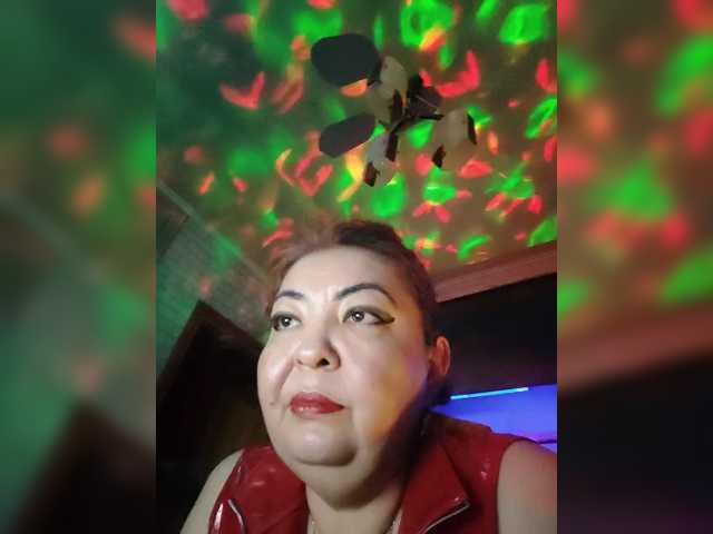 Aiaa live cam on BongaCams